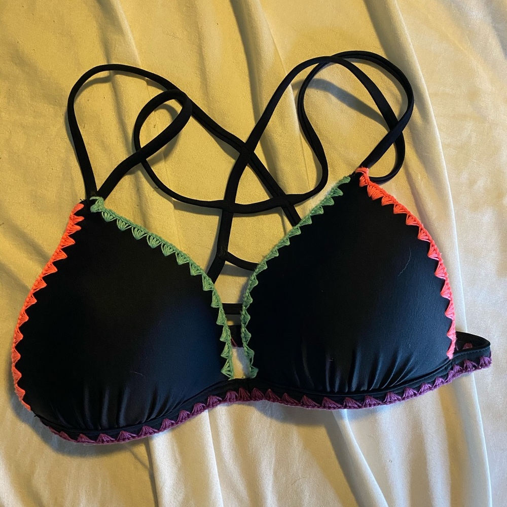 Push-up bikini top